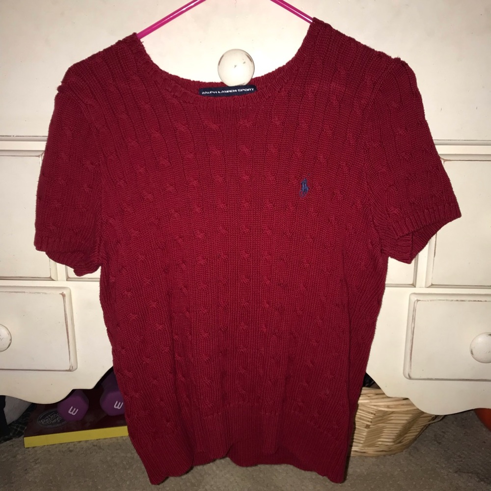 Red Ralph Lauren’s sweater shirt